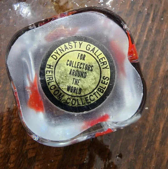 🐠📃⚖️ Paperweight by Dynasty Gallery - Picture 9 of 9